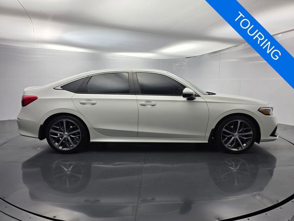 Used 2024 Honda Civic Touring image 3