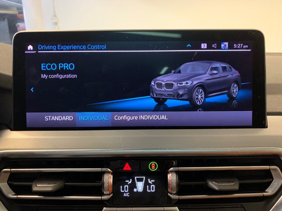 Used 2023 BMW X4 xDrive30i w/ M Sport Package AWD/4WD image 34