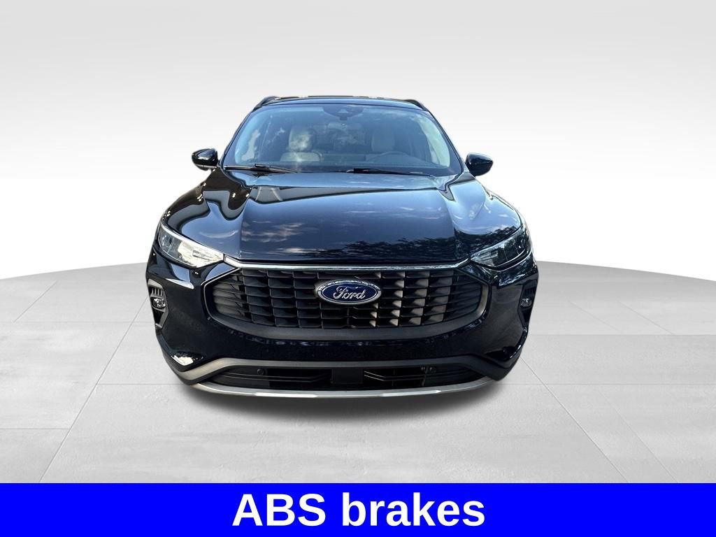 Certified 2024 Ford Escape SE FWD image 10