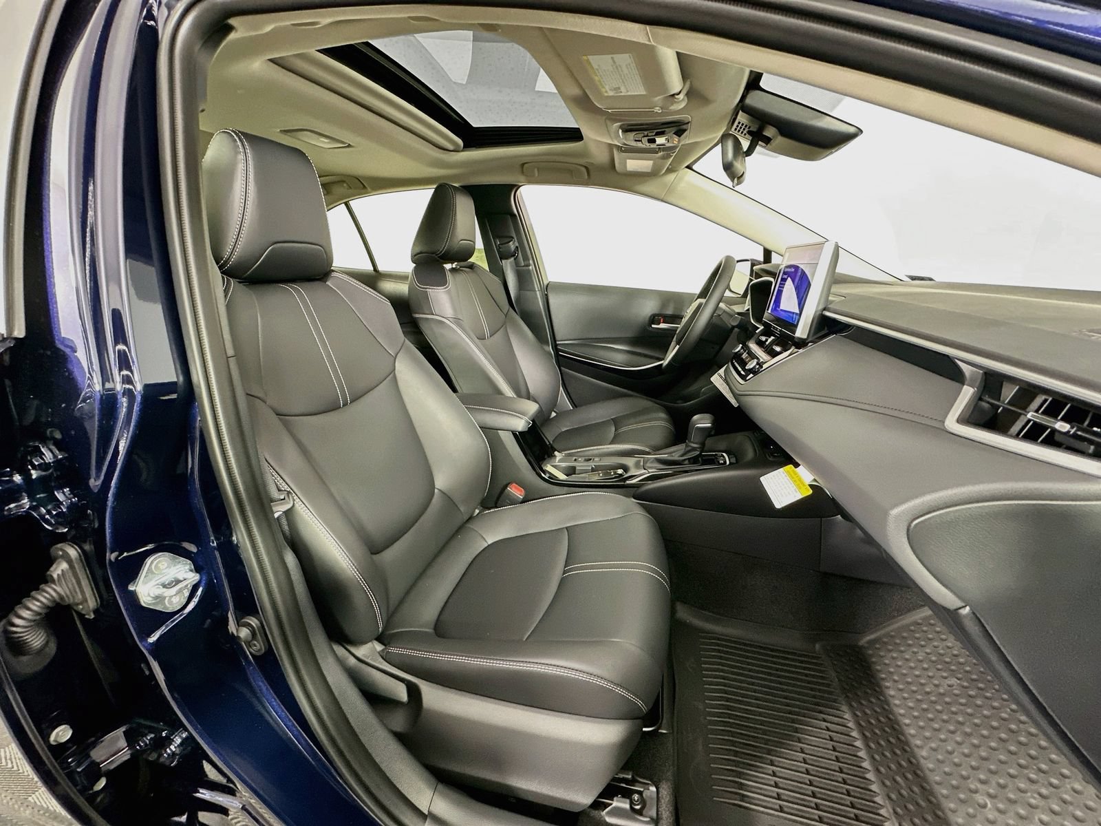 New 2026 Toyota Corolla XLE FWD image 28