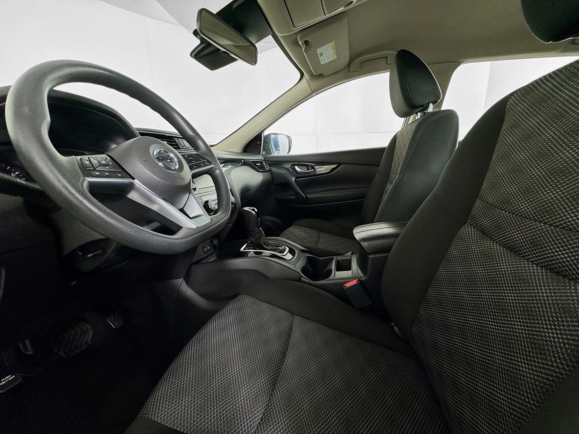 Used 2020 Nissan Rogue Sport SV image 21