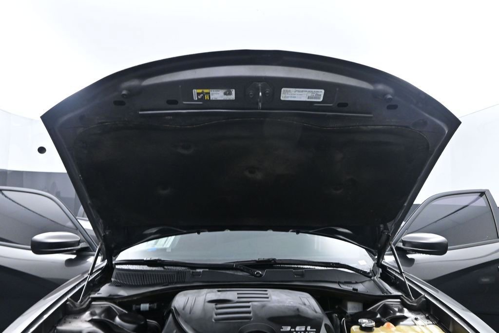 Used 2017 Dodge Charger SXT AWD/4WD image 21
