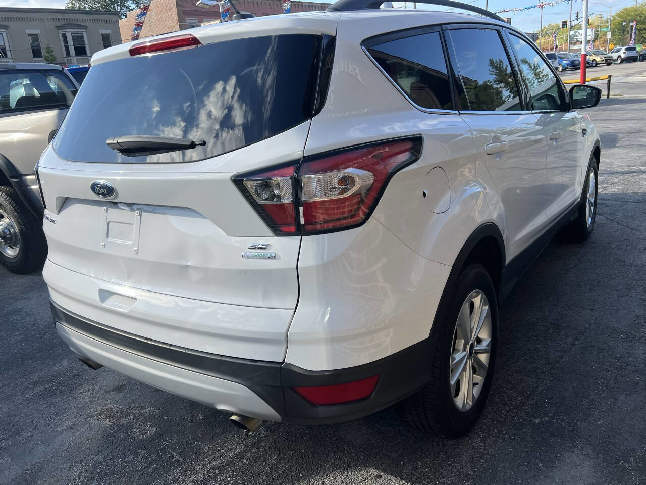 Used 2018 Ford Escape SE image 6