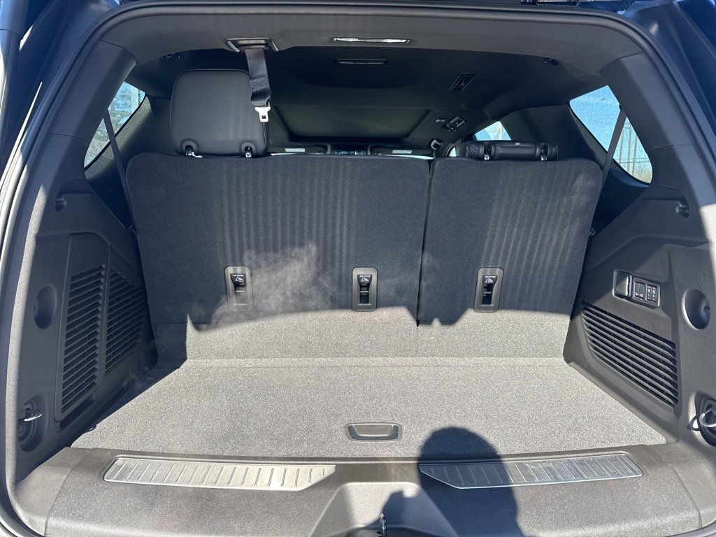 New 2026 GMC Yukon Denali w/ Sun & Power Step Package image 5