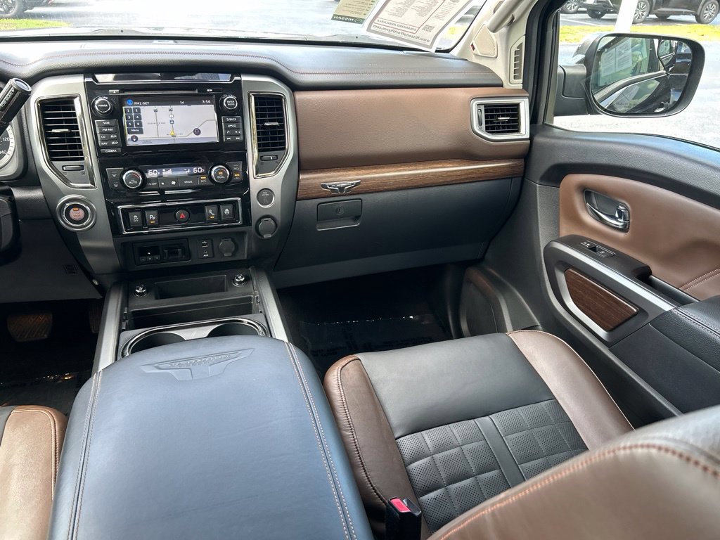 Used 2017 Nissan Titan Platinum Reserve RWD image 12