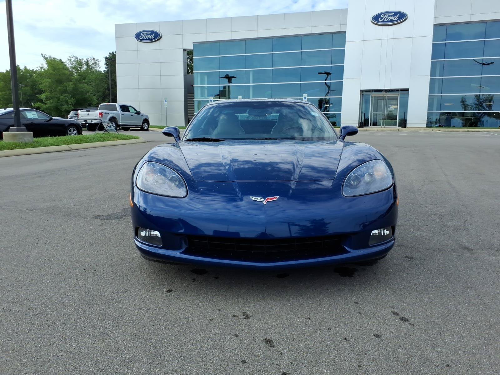 Used 2007 Chevrolet Corvette Coupe w/ Preferred Equipment Group RWD image 8