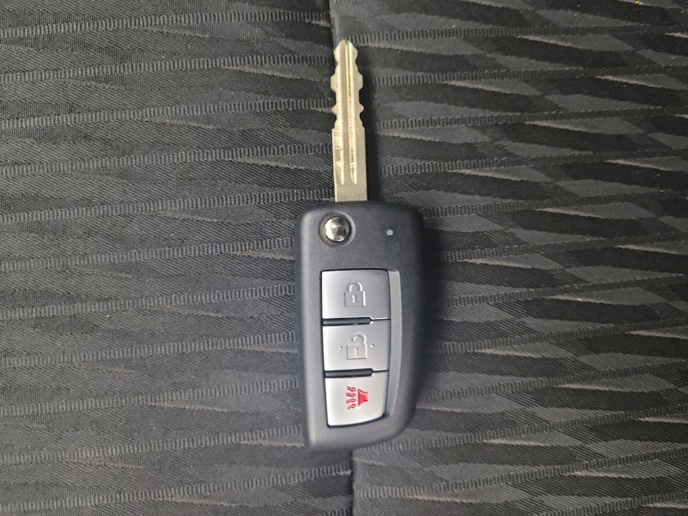 Used 2018 Nissan Rogue S AWD/4WD image 32