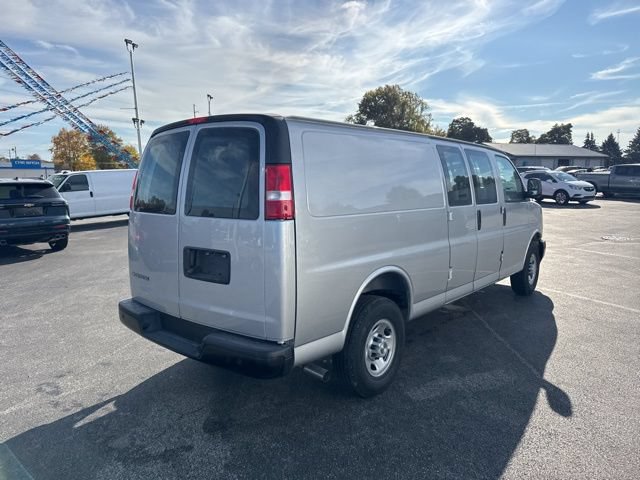Used 2025 Chevrolet Express 2500 Extended w/ Driver Convenience Package RWD image 12