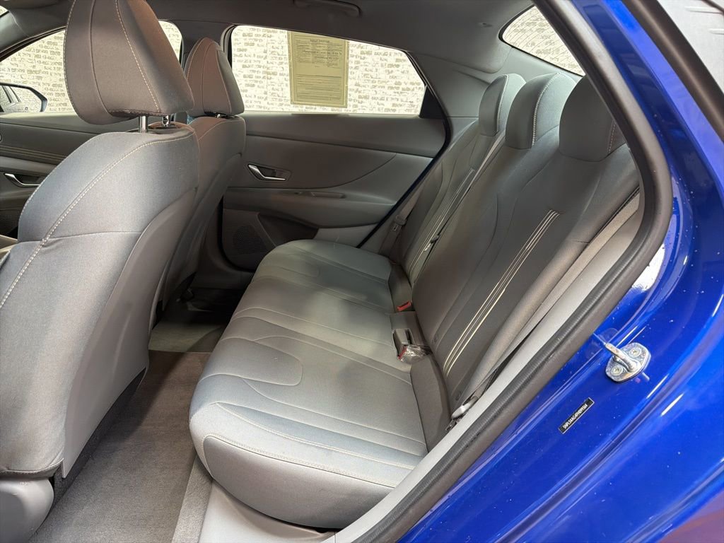 Certified 2023 Hyundai Elantra SEL w/ Convenience Package image 14