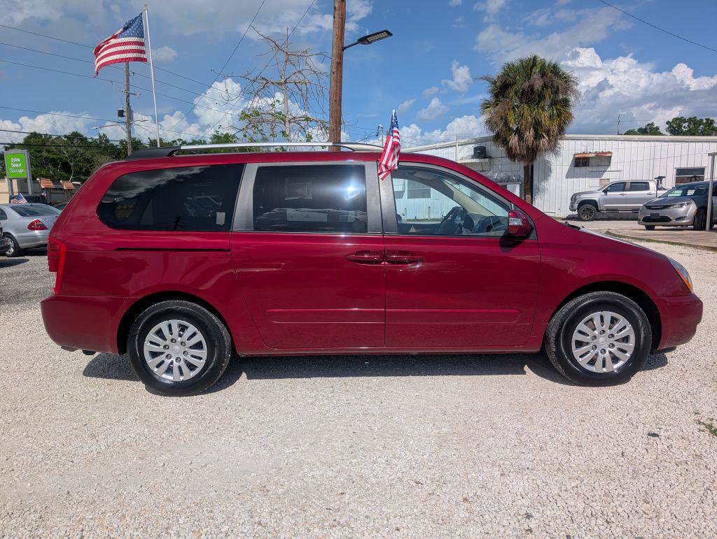 Used 2012 Kia Sedona LX image 8