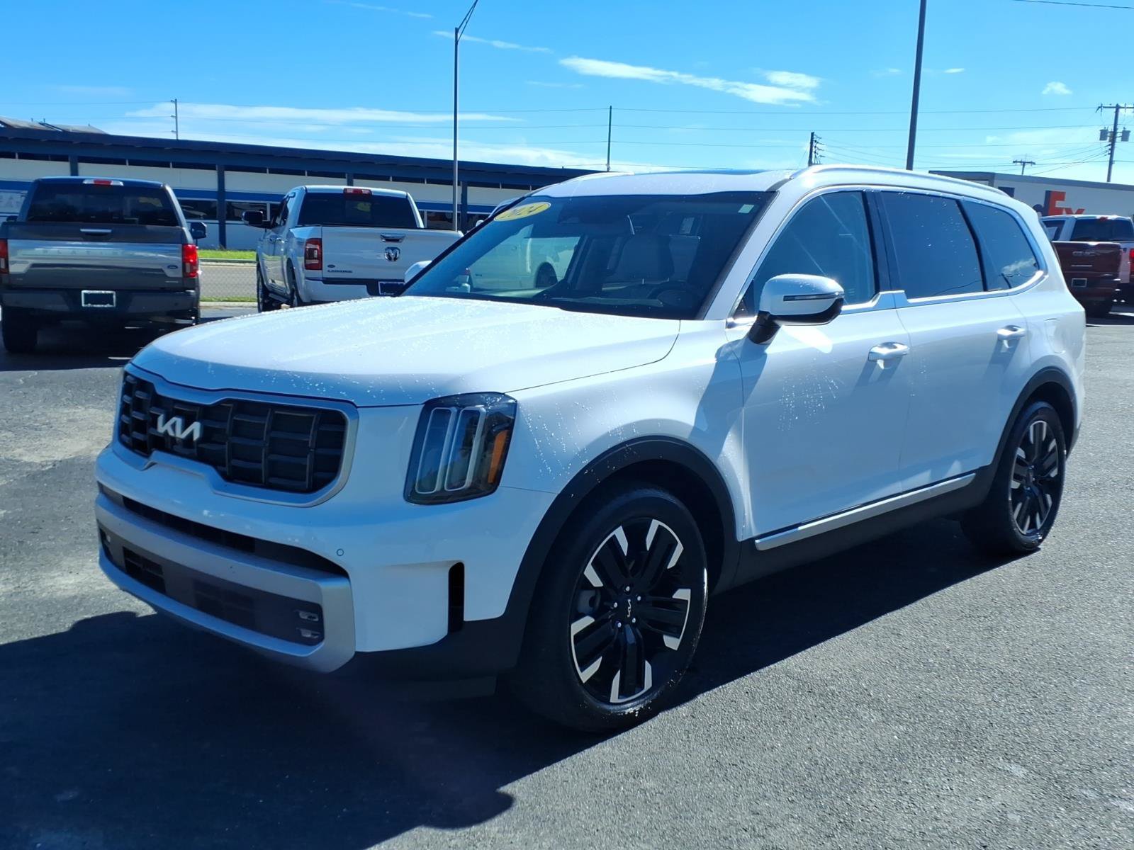 Used 2024 Kia Telluride SX w/ Towing Package