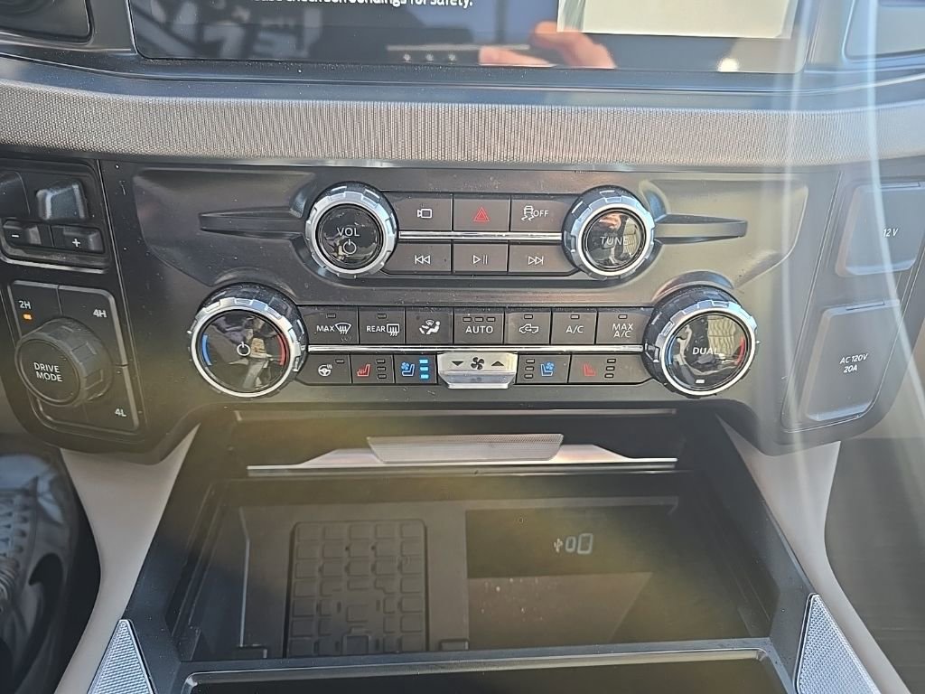 Used 2025 Ford F350 Platinum w/ Platinum Plus Package AWD/4WD image 21