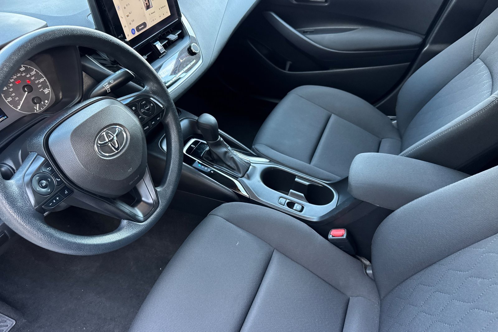 Used 2024 Toyota Corolla LE image 10