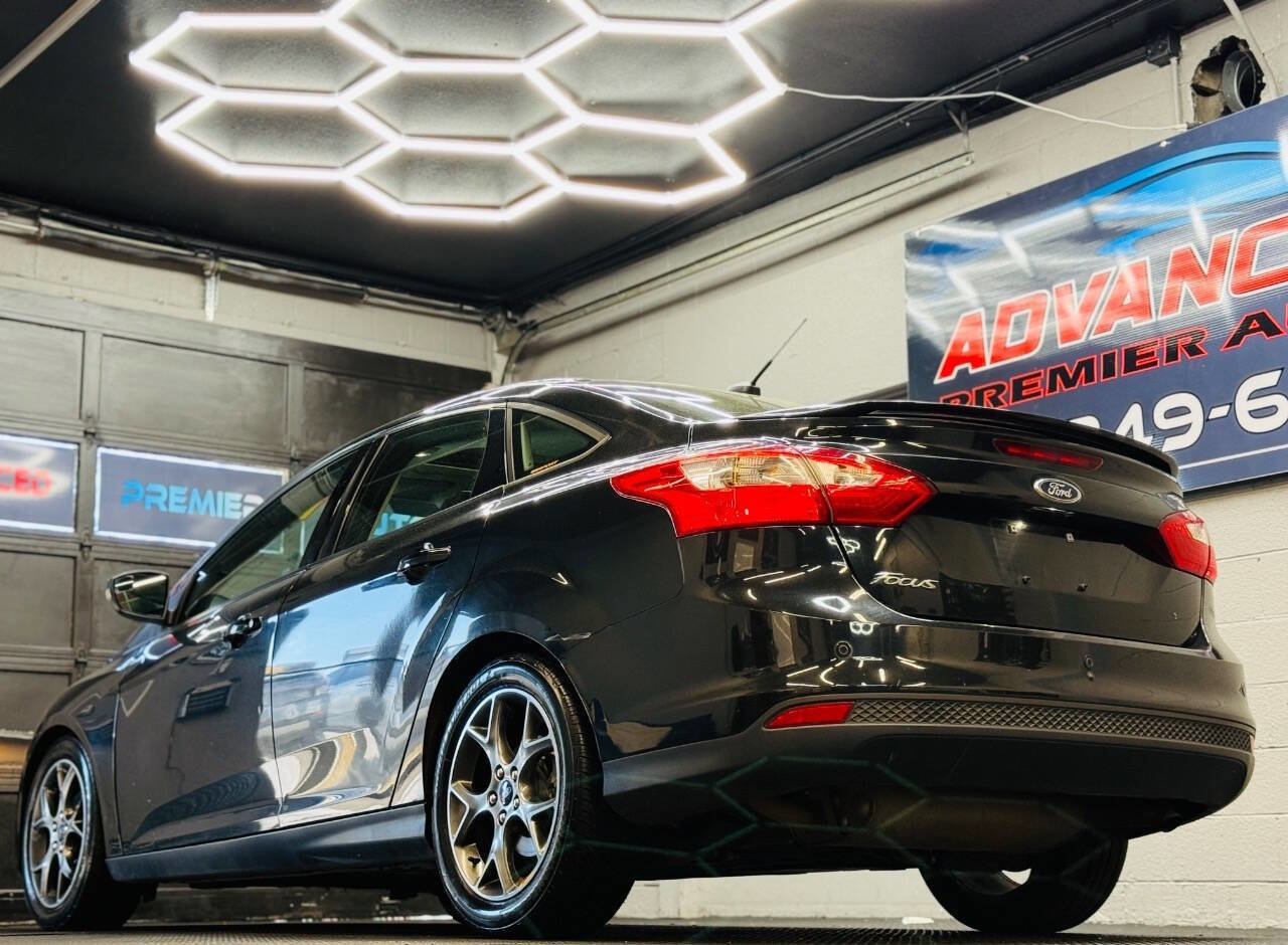 Used 2014 Ford Focus SE w/ Equipment Group 201A image 9