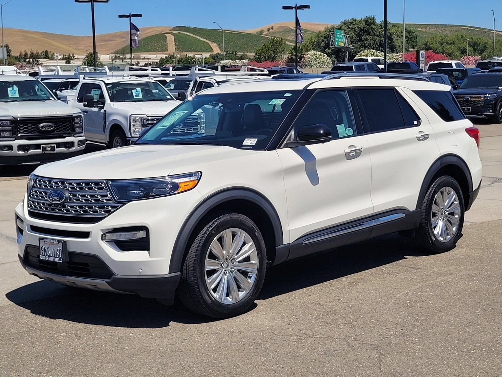 Certified 2023 Ford Explorer Limited w/ Limited Technology Package AWD/4WD image 8