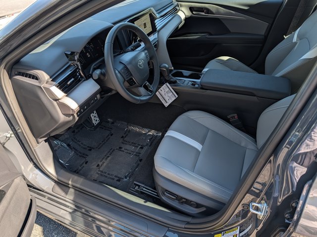 Used 2026 Toyota Camry SE FWD image 9