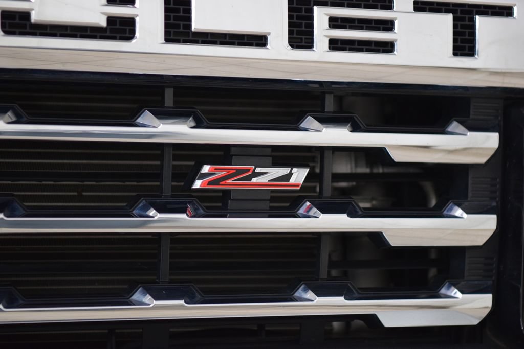 Used 2022 Chevrolet Silverado 2500 LTZ w/ LTZ Premium Package AWD/4WD image 16