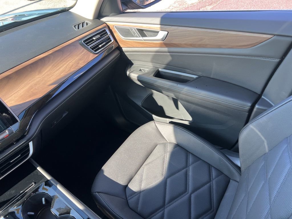 New 2026 Volkswagen Atlas SE image 26