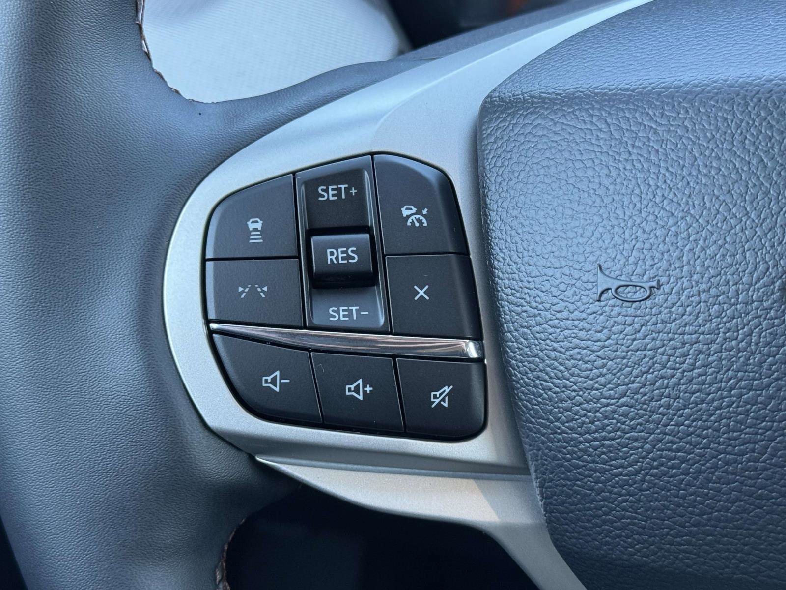 New 2026 Ford Explorer Active image 23