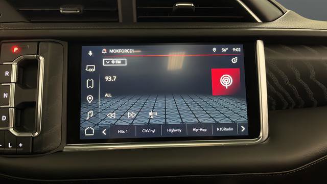 Used 2023 GMC Yukon XL Denali AWD/4WD image 36