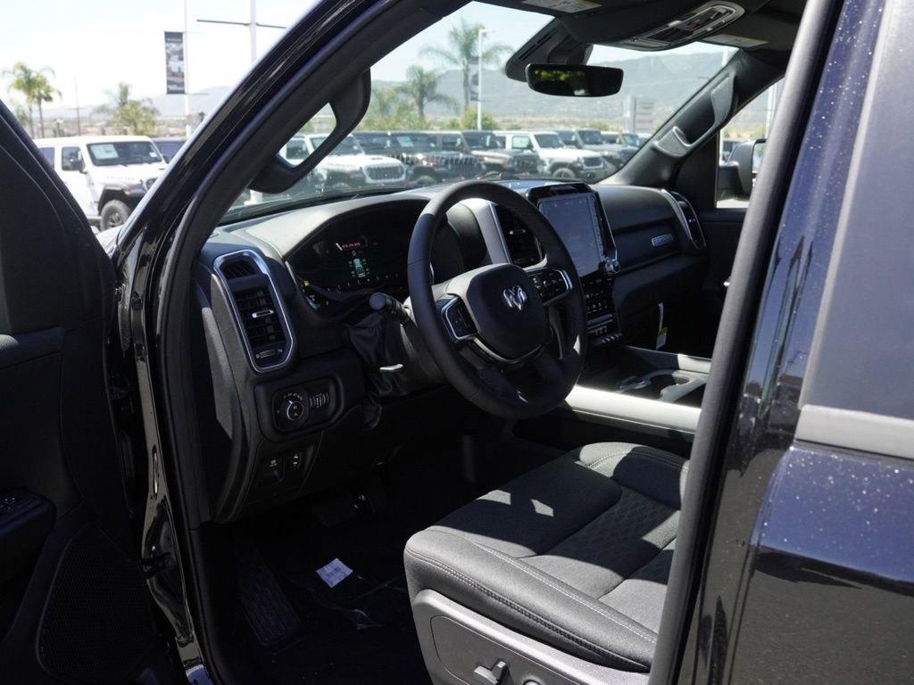 New 2026 RAM 1500 4x4 Crew Cab image 20