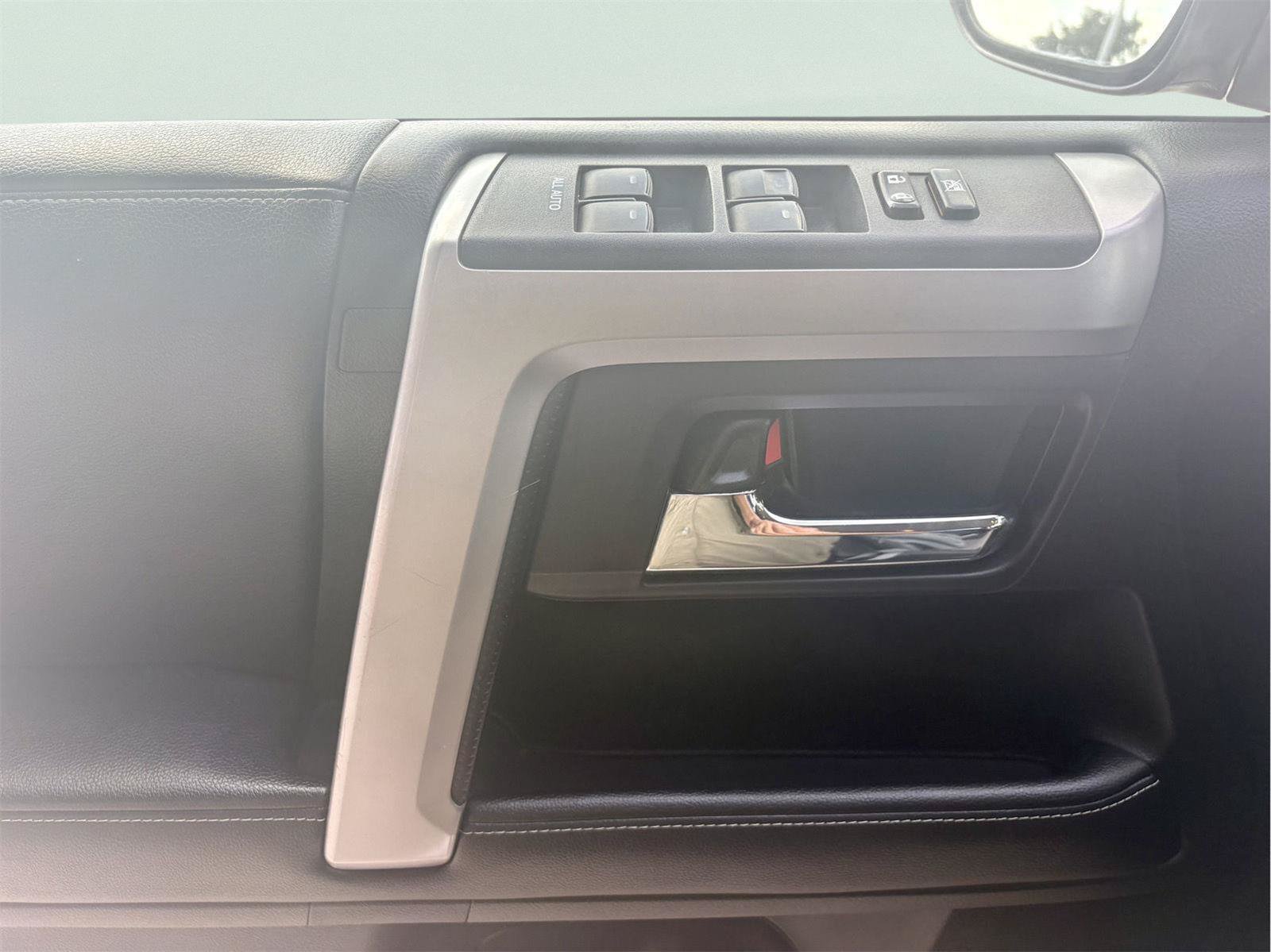 Used 2019 Toyota 4Runner SR5 RWD image 15