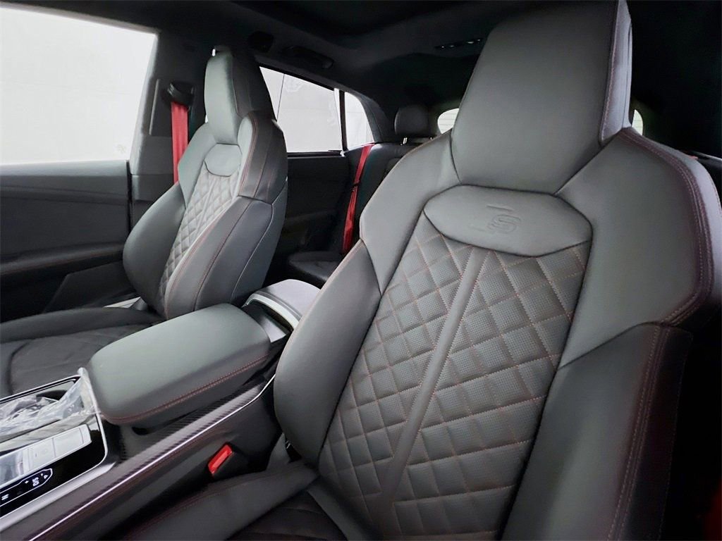 New 2026 Audi SQ8 Prestige image 10