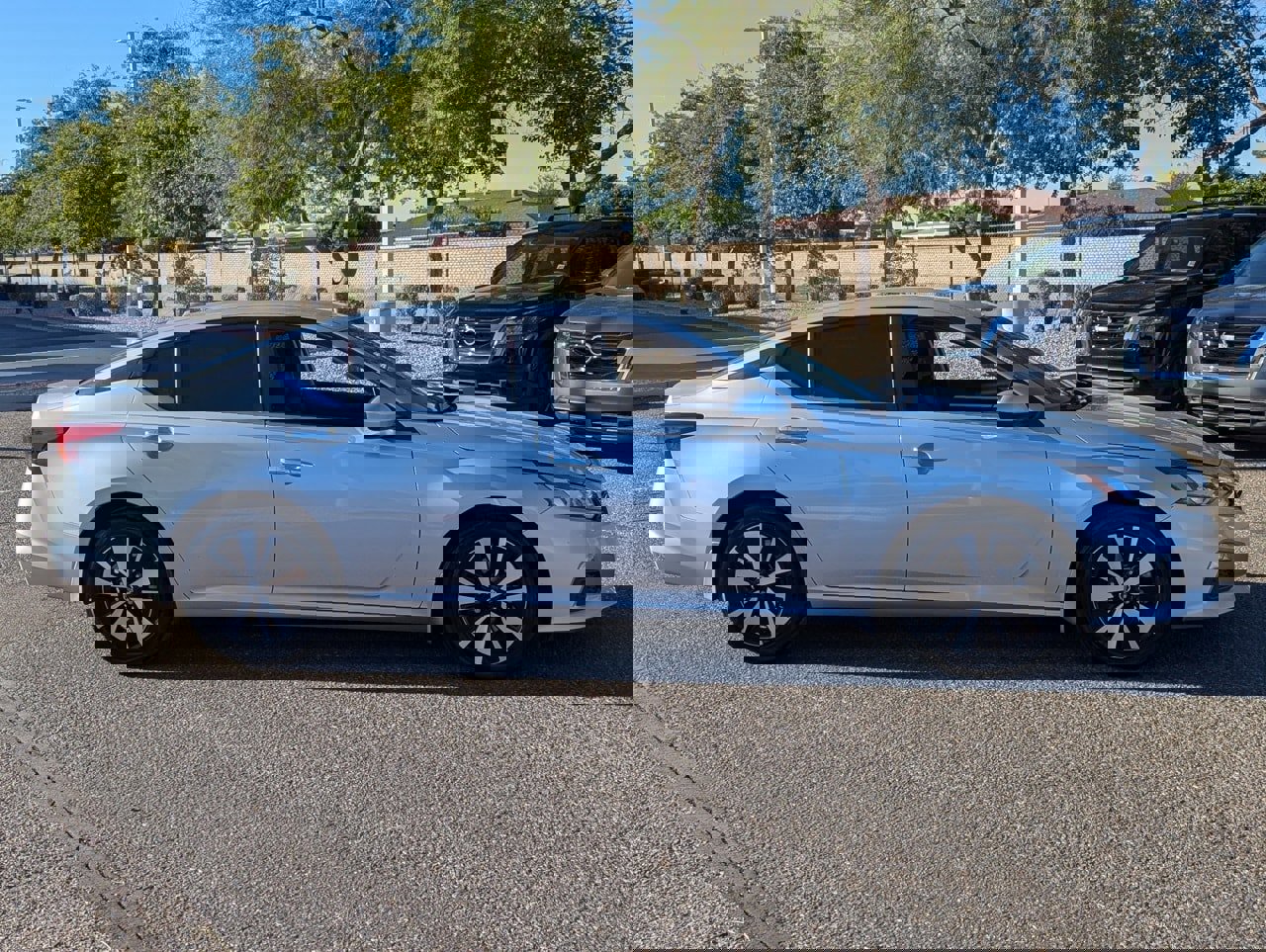 Certified 2021 Nissan Altima 2.5 SV image 8