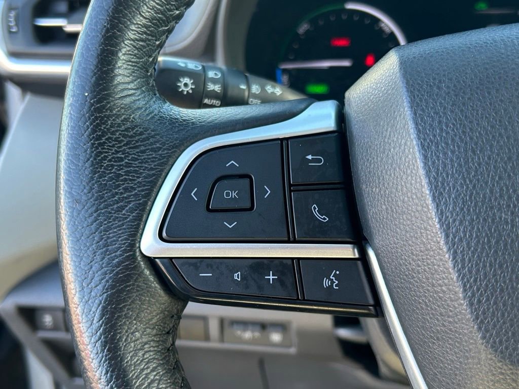 Used 2024 Toyota Sienna XLE image 23