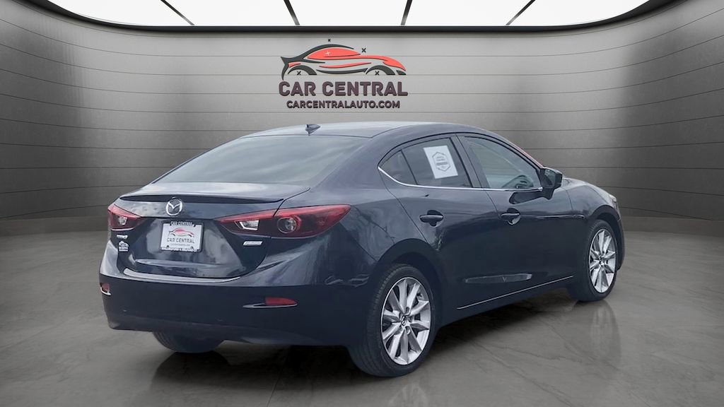 Used 2017 MAZDA MAZDA3 Grand Touring w/ Premium Equipment Package FWD image 5