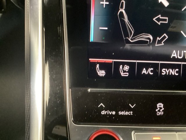 New 2026 Audi SQ7 Prestige image 26