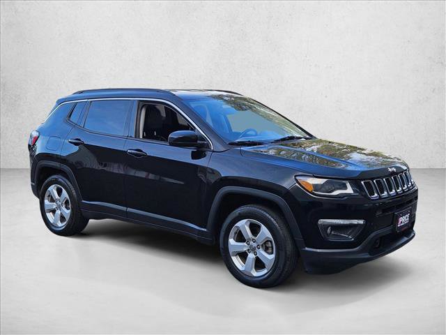 Used 2018 Jeep Compass Latitude w/ Popular Equipment Group FWD image 3