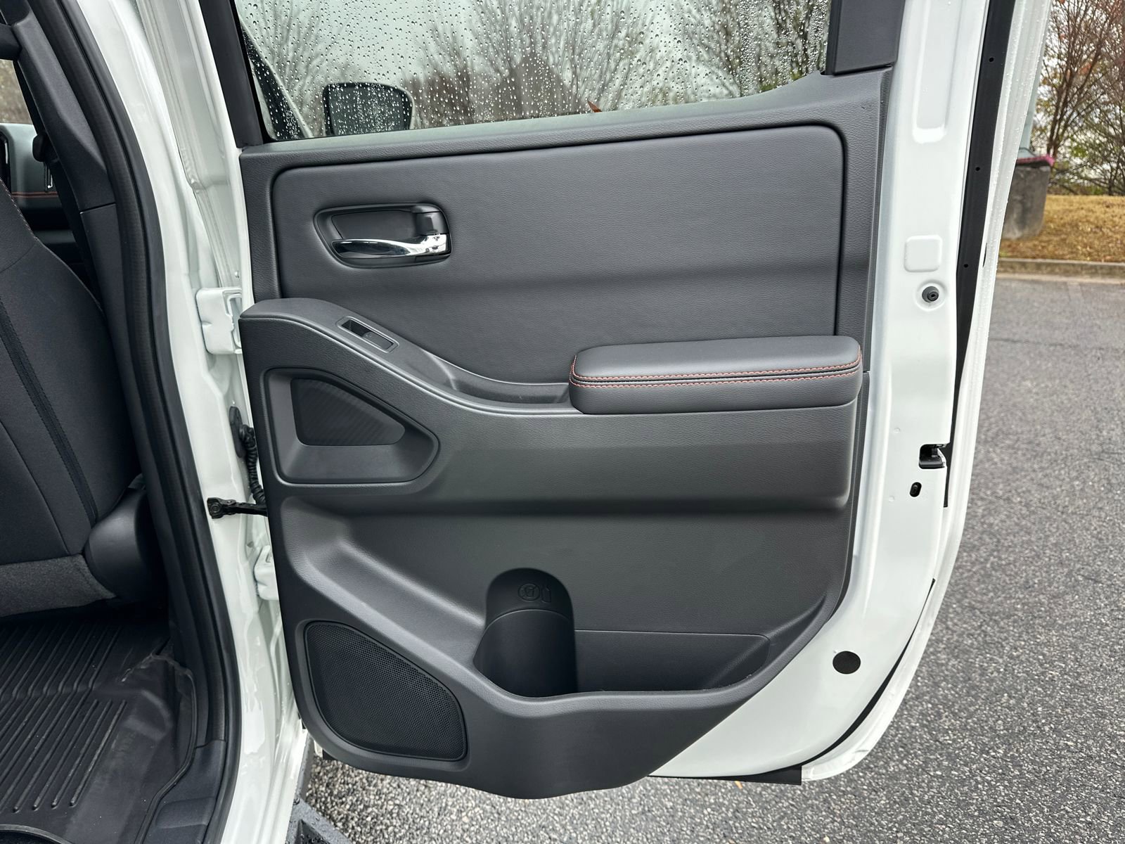 New 2025 Nissan Frontier PRO-4X AWD/4WD image 16