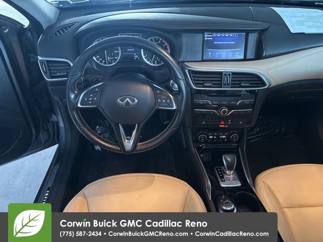 Used 2018 INFINITI QX30 Premium image 28