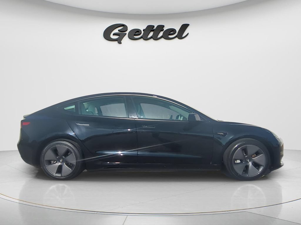 Used 2023 Tesla Model 3 Standard Range RWD image 4