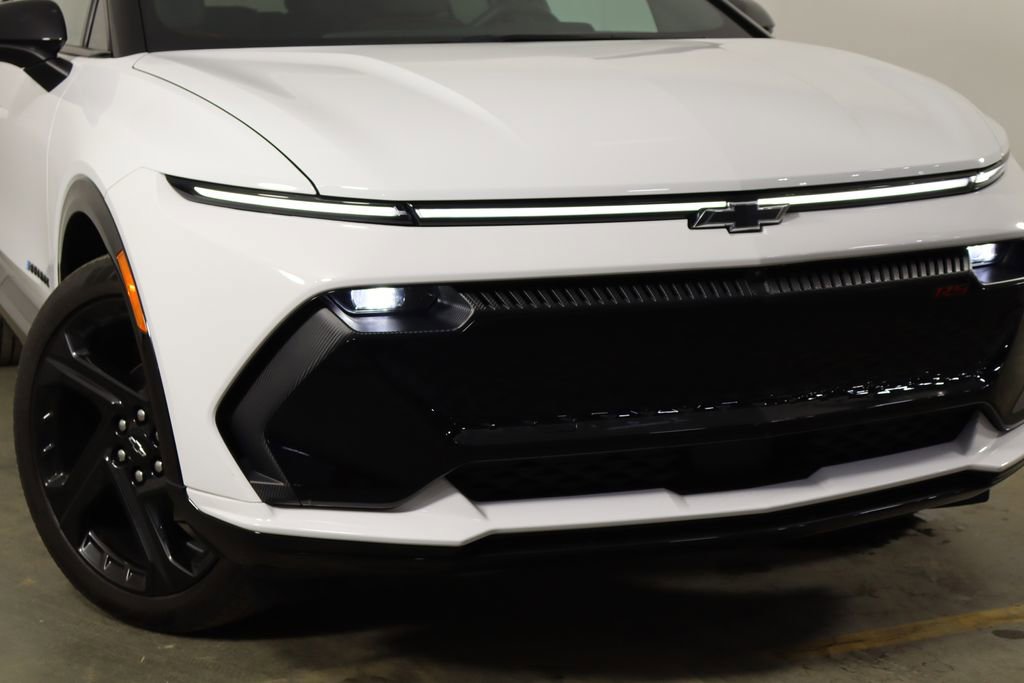 Used 2024 Chevrolet Equinox EV RS image 44