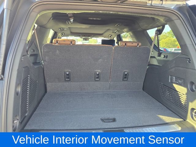 New 2026 Chevrolet Suburban High Country image 18