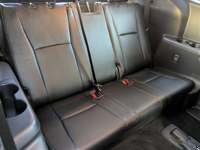 Used 2021 Toyota Highlander Limited image 18