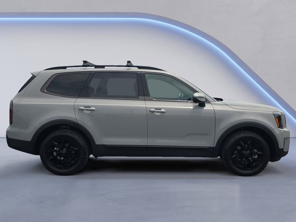 Used 2025 Kia Telluride AWD image 7
