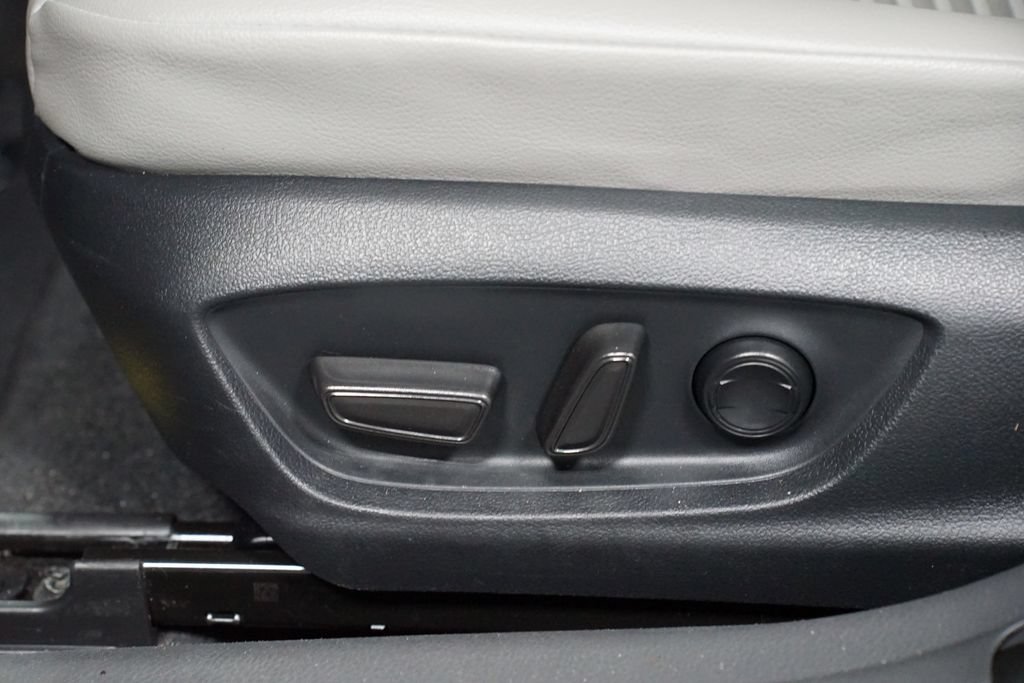 Certified 2024 Toyota Camry SE FWD image 31