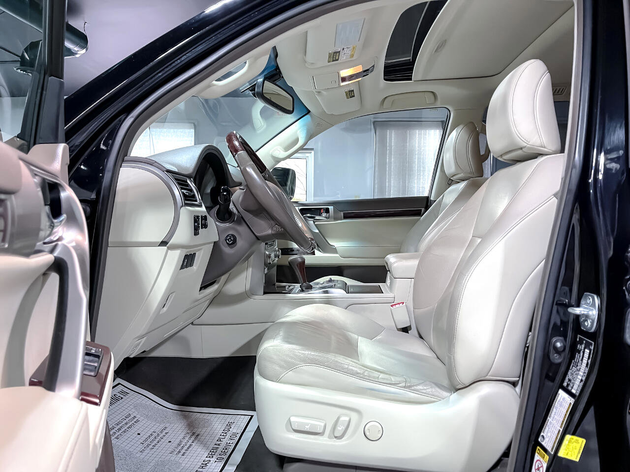 Used 2017 Lexus GX 460 image 15