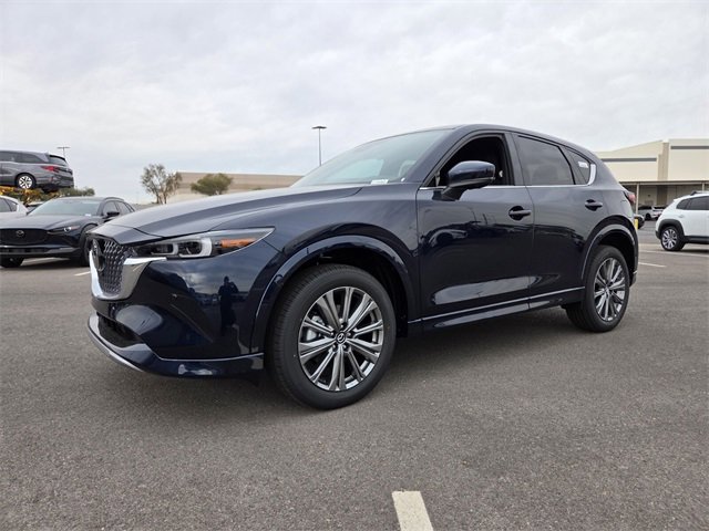 New 2025 MAZDA CX-5 Signature image 2