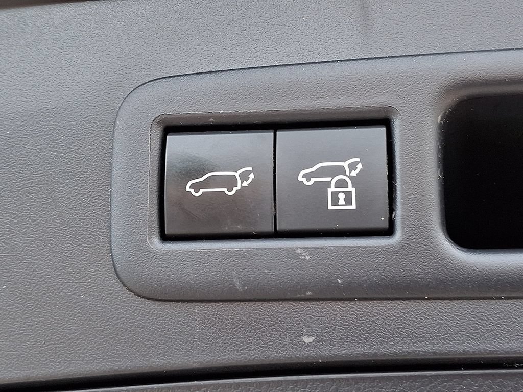 Used 2024 Lexus UX 250h AWD w/ Premium Package image 29