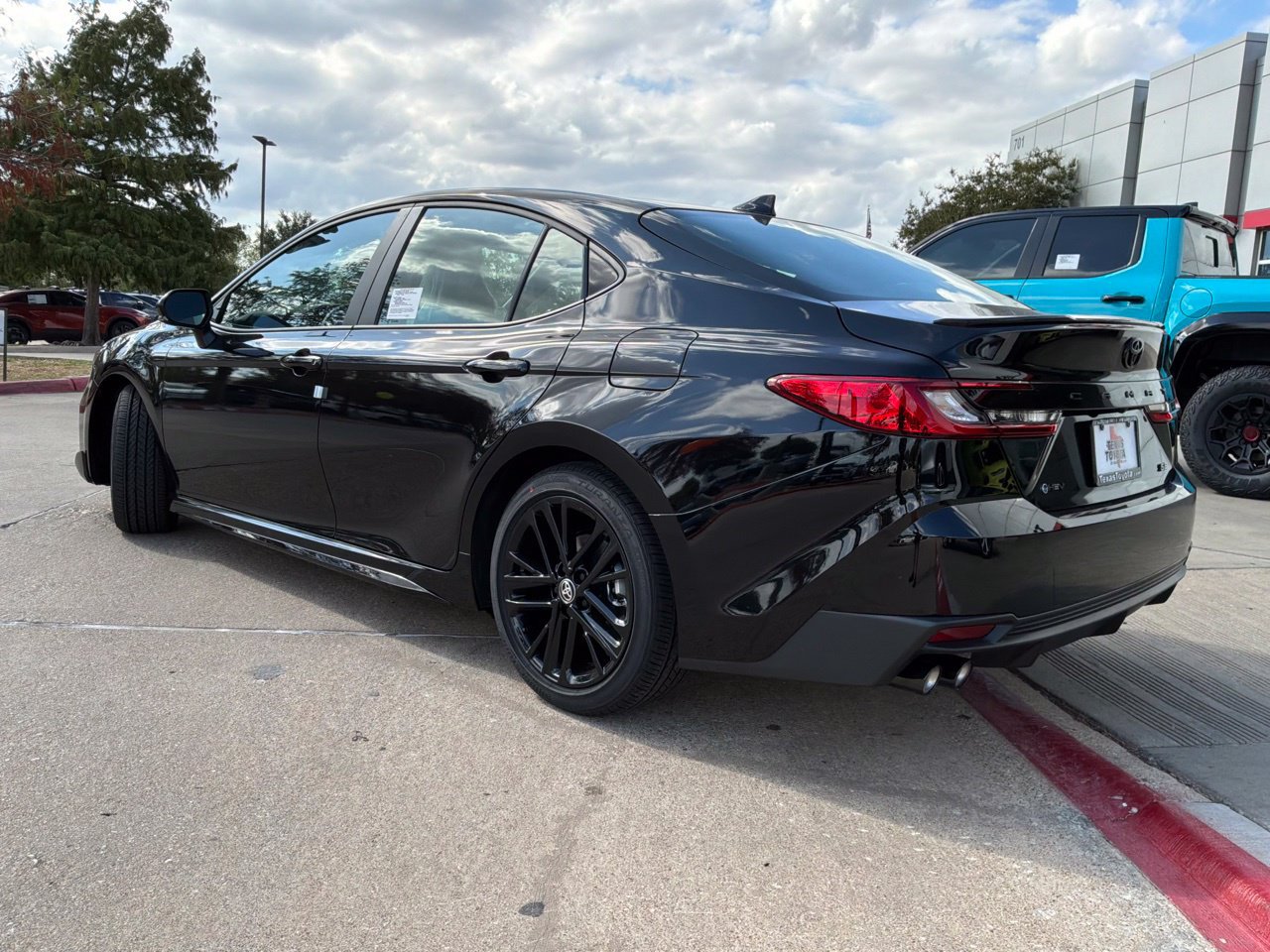 New 2026 Toyota Camry SE FWD image 7