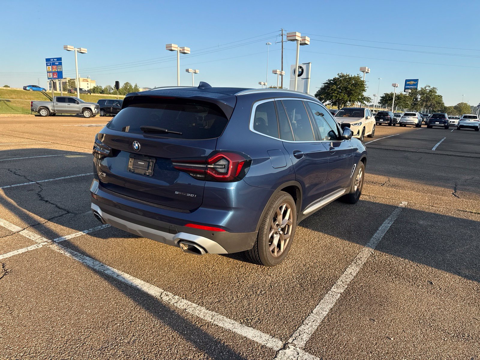 Certified 2023 BMW X3 sDrive30i w/ Premium Package RWD image 5