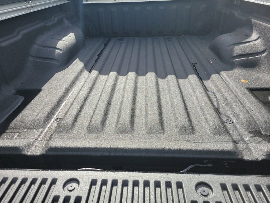 New 2026 Nissan Frontier PRO-4X w/ Pro-4x Convenience Package image 13