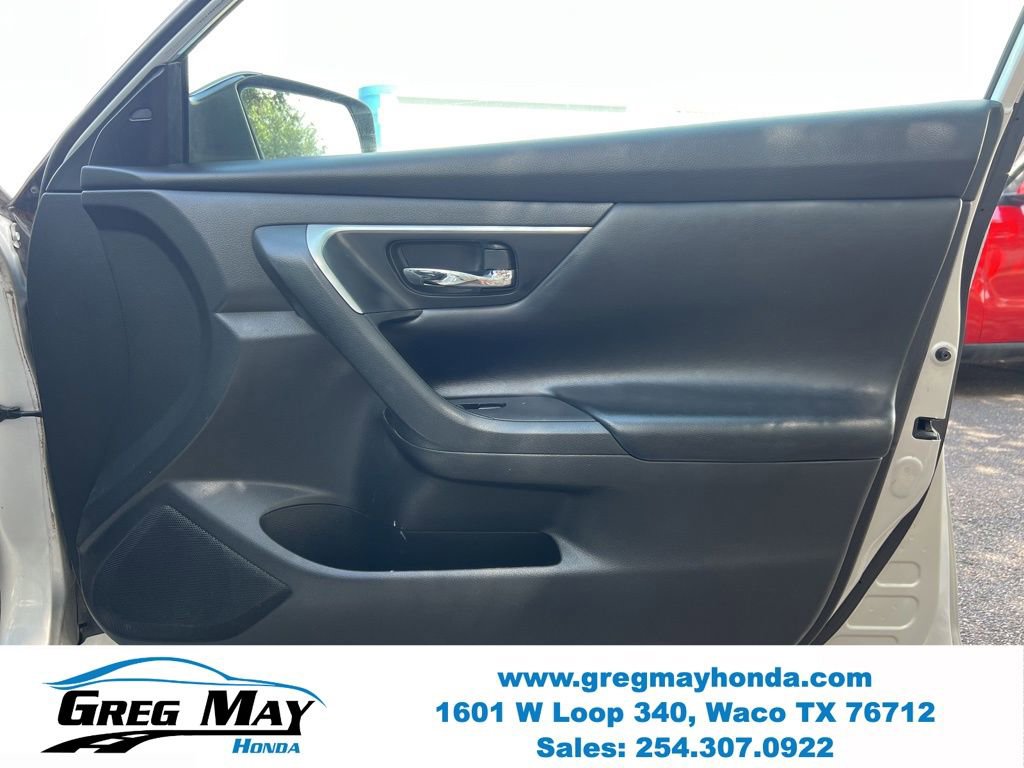 Used 2017 Nissan Altima 2.5 SV FWD image 11