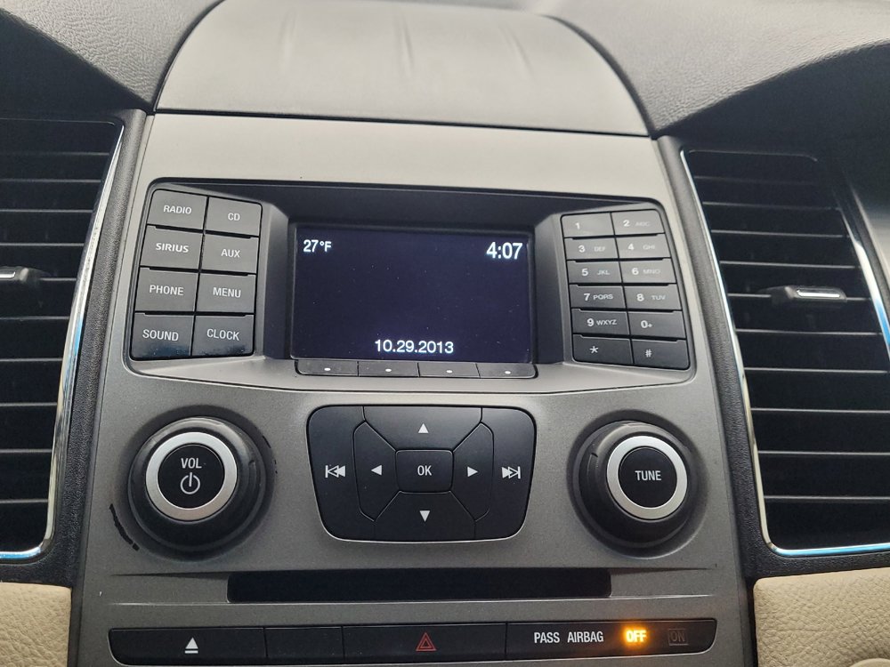 Used 2014 Ford Taurus SEL image 25