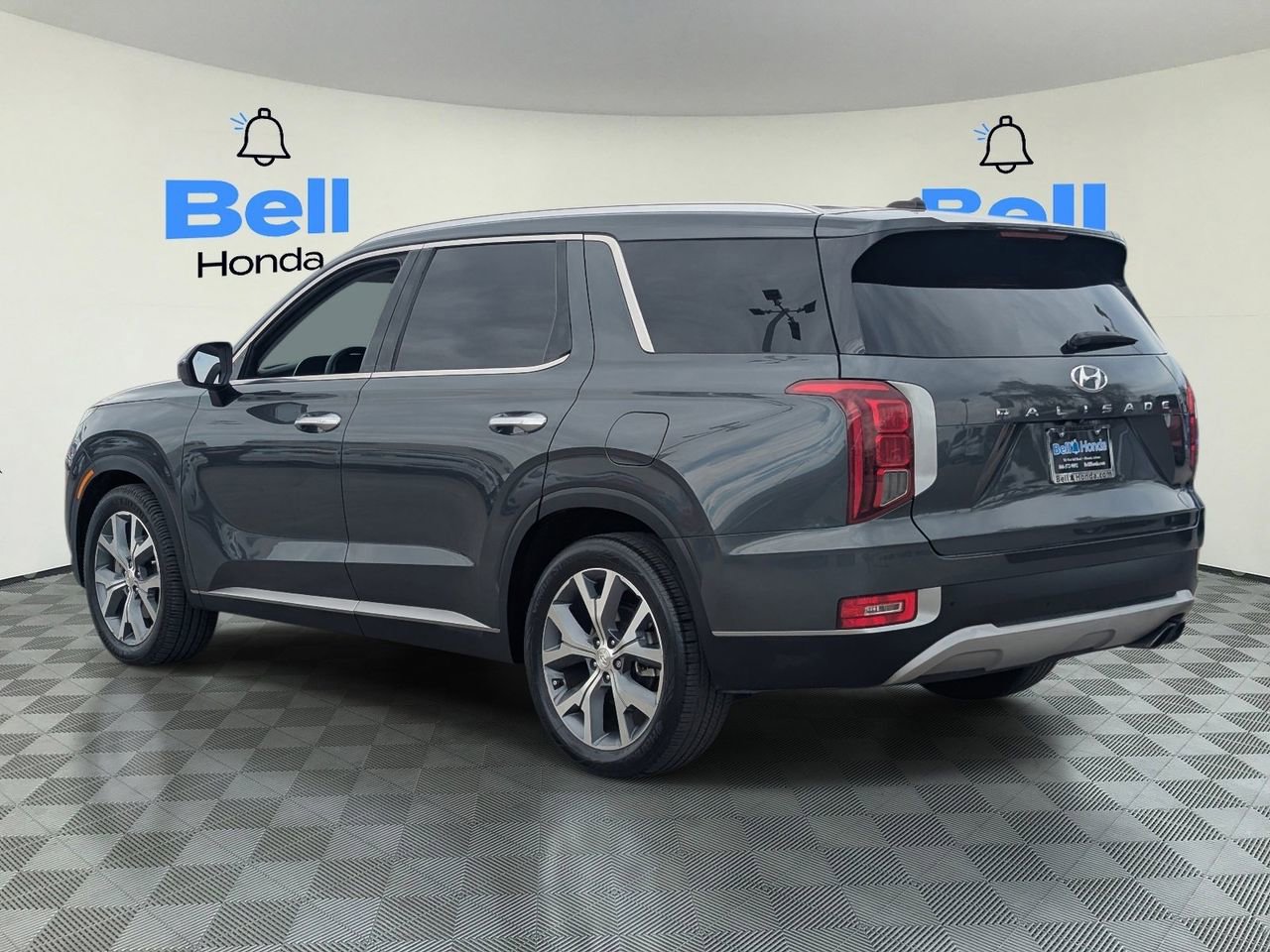 Used 2020 Hyundai Palisade SEL w/ Convenience Package image 3