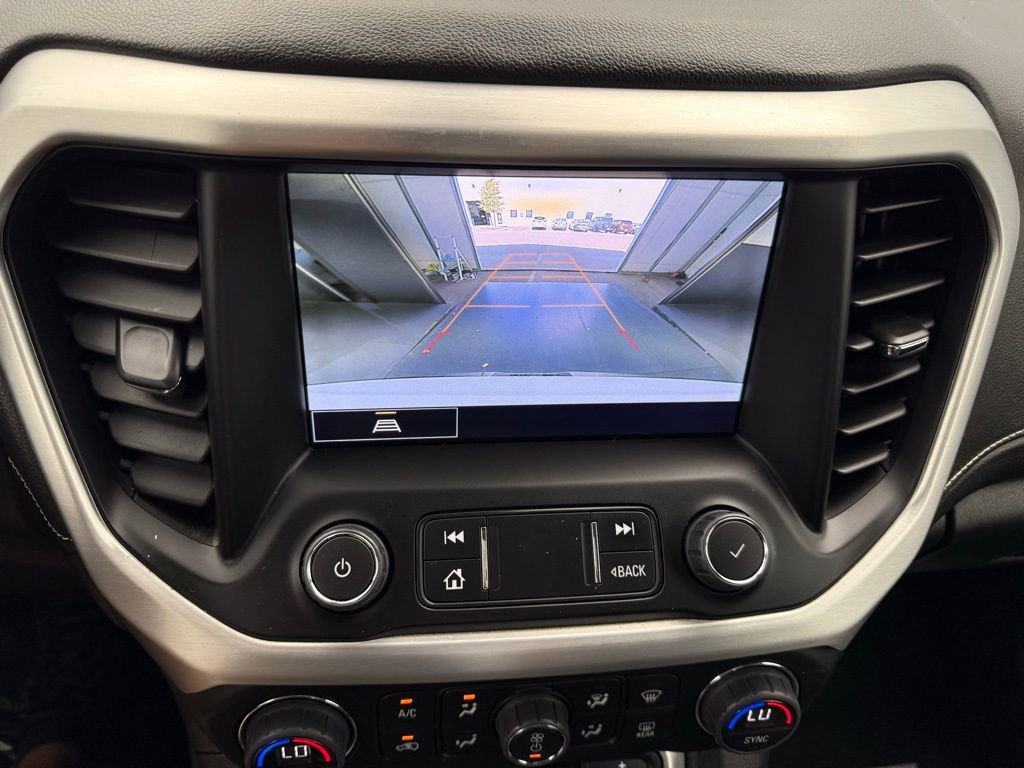 Used 2023 GMC Acadia SLT image 45